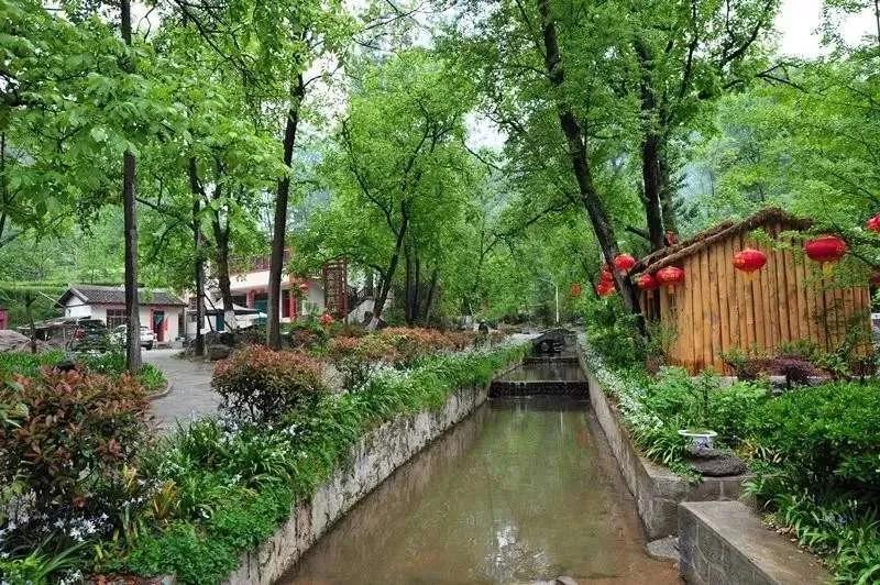 花桥最新房价探索自然美景之旅，寻求内心平和与宁静的旅程