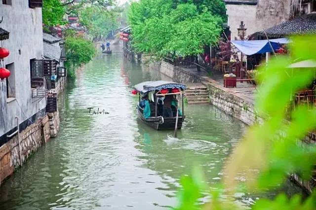 秋霞网最新热点，小巷深处的独特风味特色小店探索记